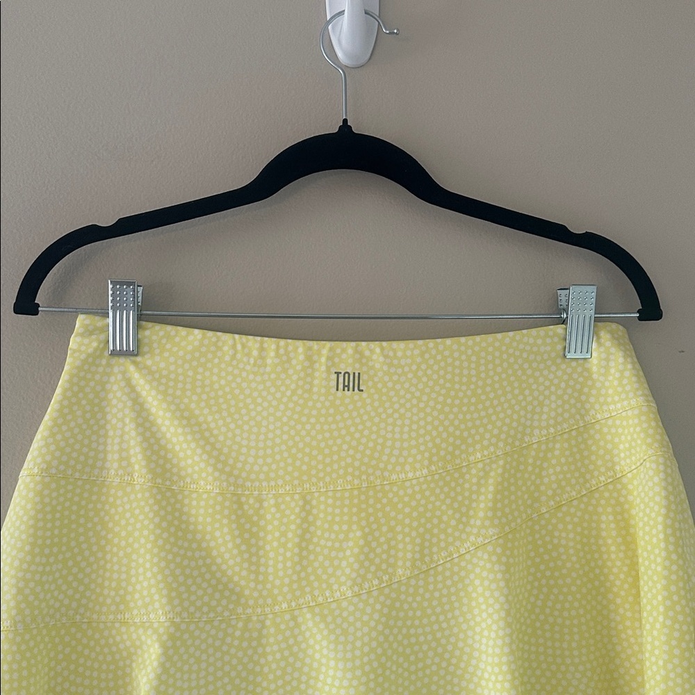 TAIL Activewear Bunny Flounce Skirt Skort Yellow Tangled Dots Sz Medium Tennis - Picture 6 of 11